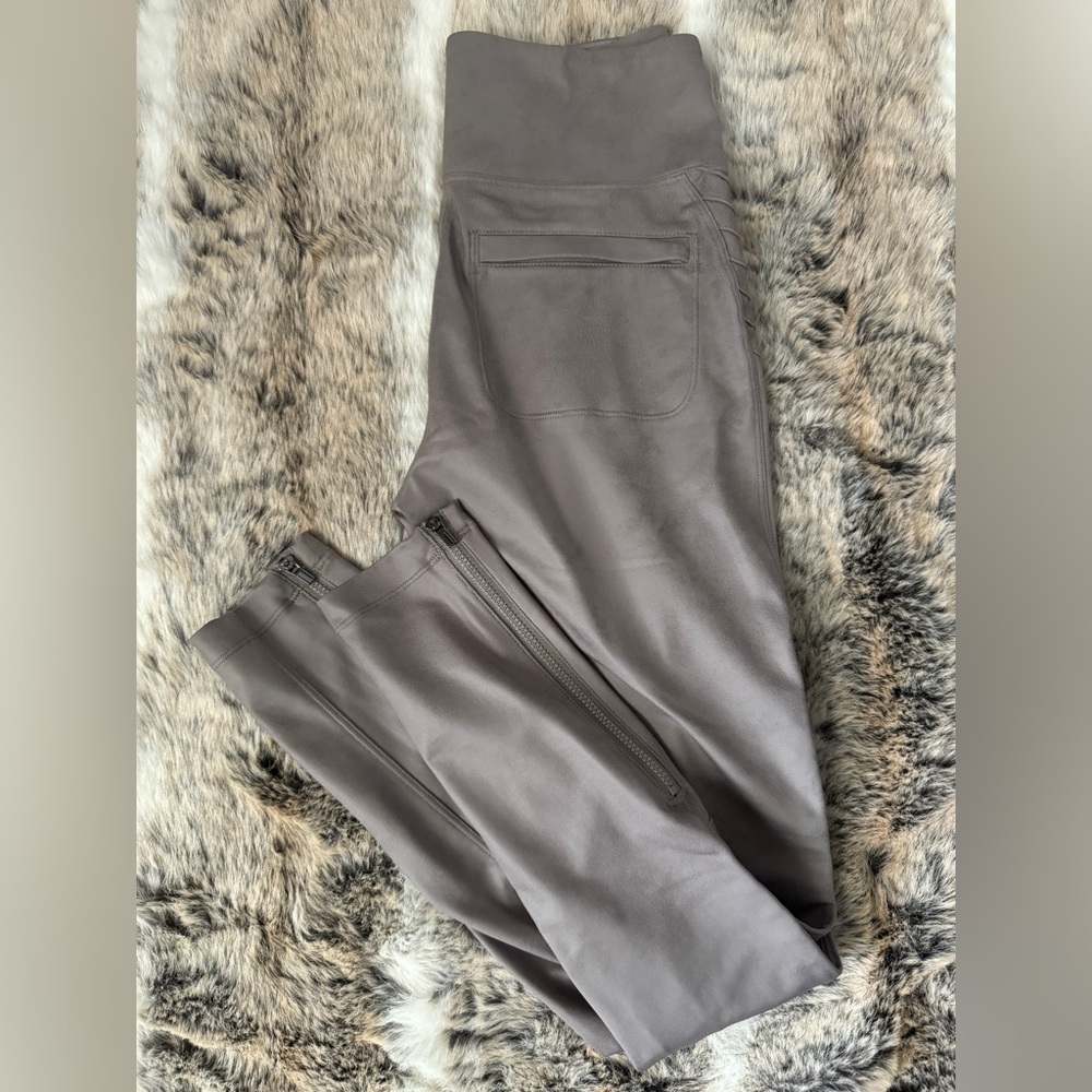 Athleta Size XS Delancey Gleam Moto Tight,Legging